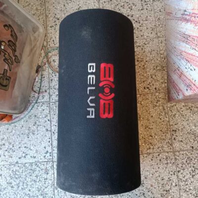 نمای طولی ساب ووفر استوانه‌ای JBL 1000