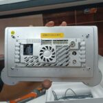 مانیتور دیاموند 2K پشت مانیتور و نوع سوکت نصبی