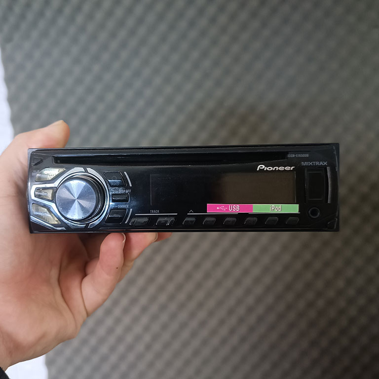 پخش Pioneer DEH-1650UB استوک